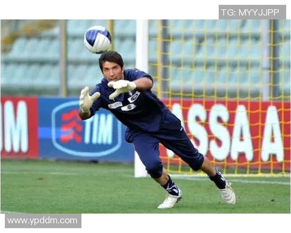 布冯重返国家队备战欧洲杯,意大利门将再次展现实力 布冯重返国家队备战欧洲杯,意大利门将再次展现实力