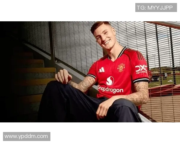 曼联重磅引援:巴黎圣日耳曼球星加盟引发热议 曼联重磅引援:巴黎圣日耳曼球星加盟引发热议